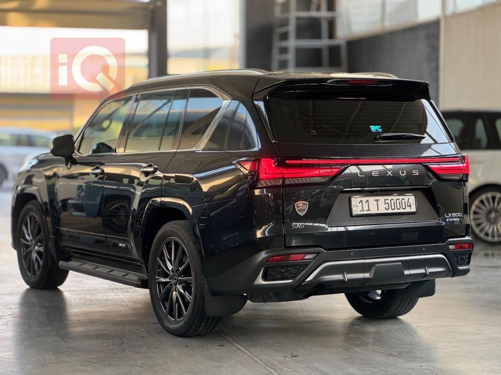 Lexus LX